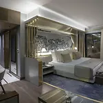 Hotel The Wings Karakoy