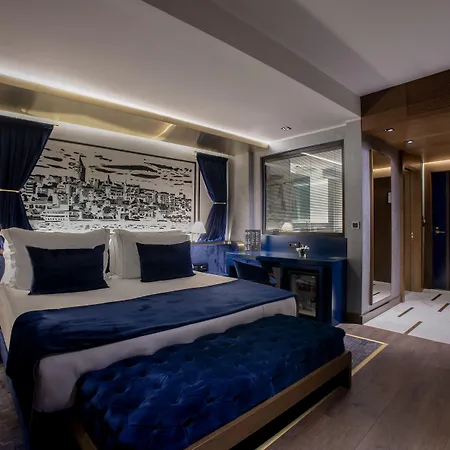 The Wings Karakoy 4*