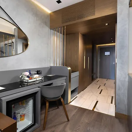 Hotel The Wings Karakoy