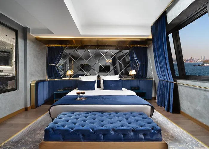 Hotel The Wings Karakoy