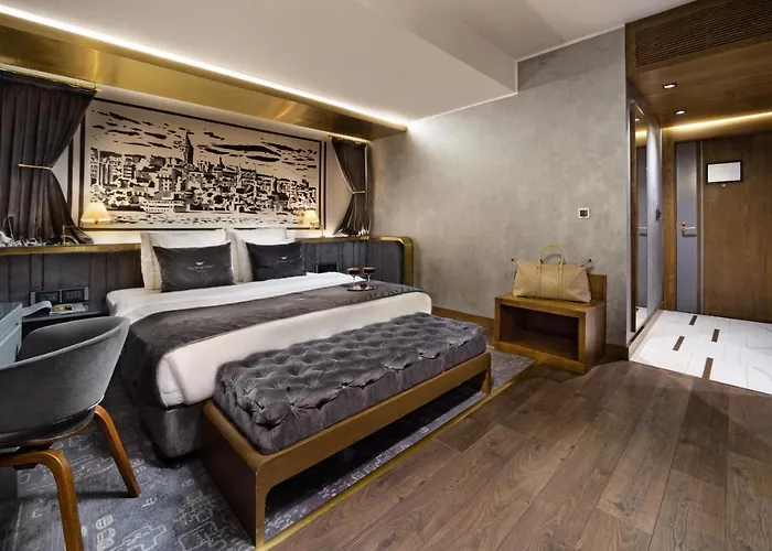 The Wings Karakoy 4*