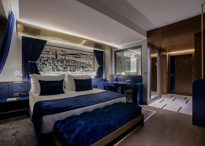 The Wings Karakoy 4*