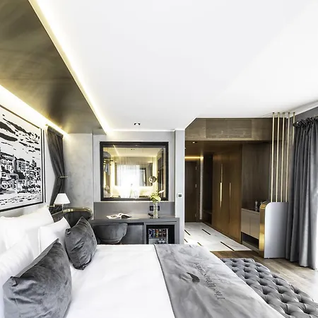 The Wings Karakoy Stambuł